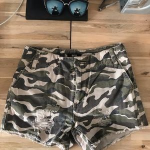 BDG HIGH WAISTED SHORTS